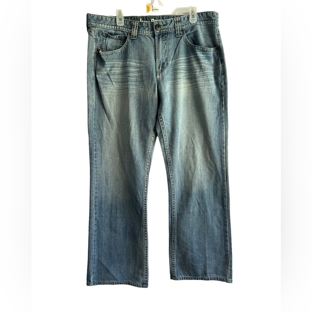 Guess Jeans Rowland Fit  • Size: 38x32 • Used